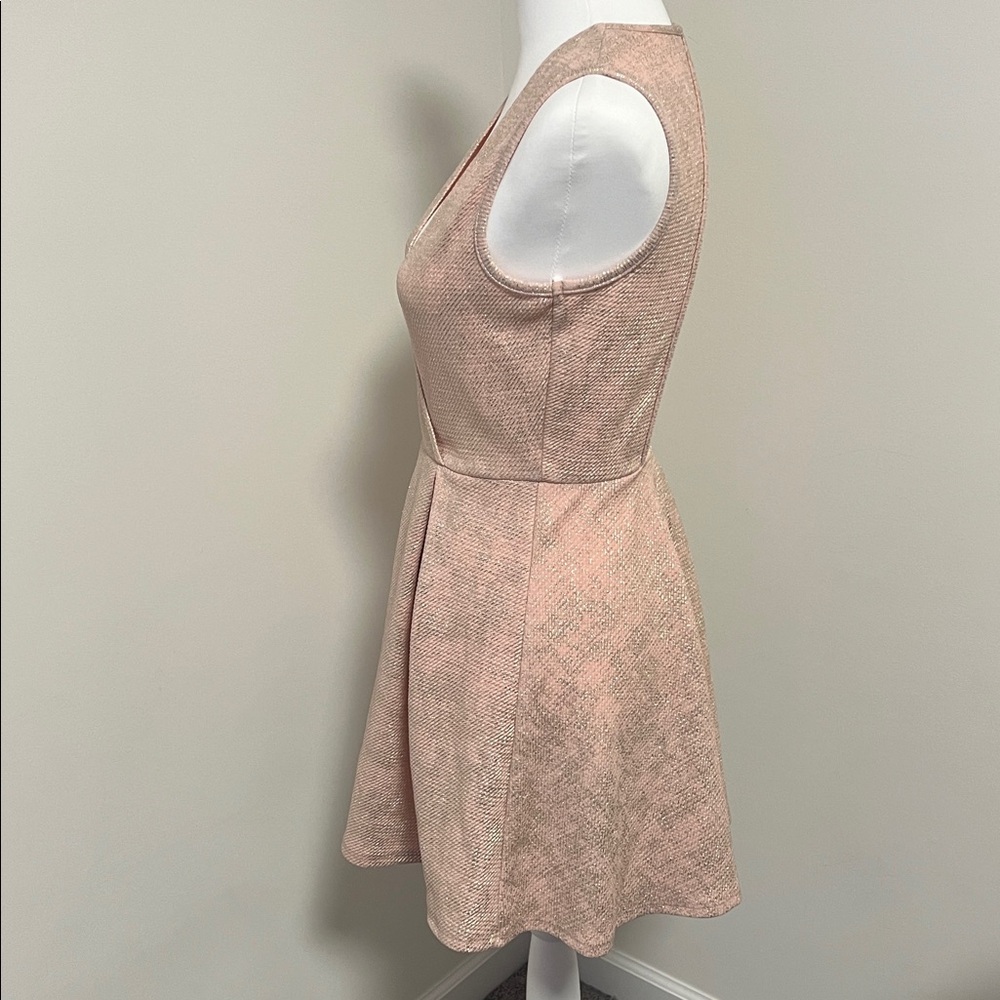 Sleeveless Open Back Dress - Picture 2 of 5
